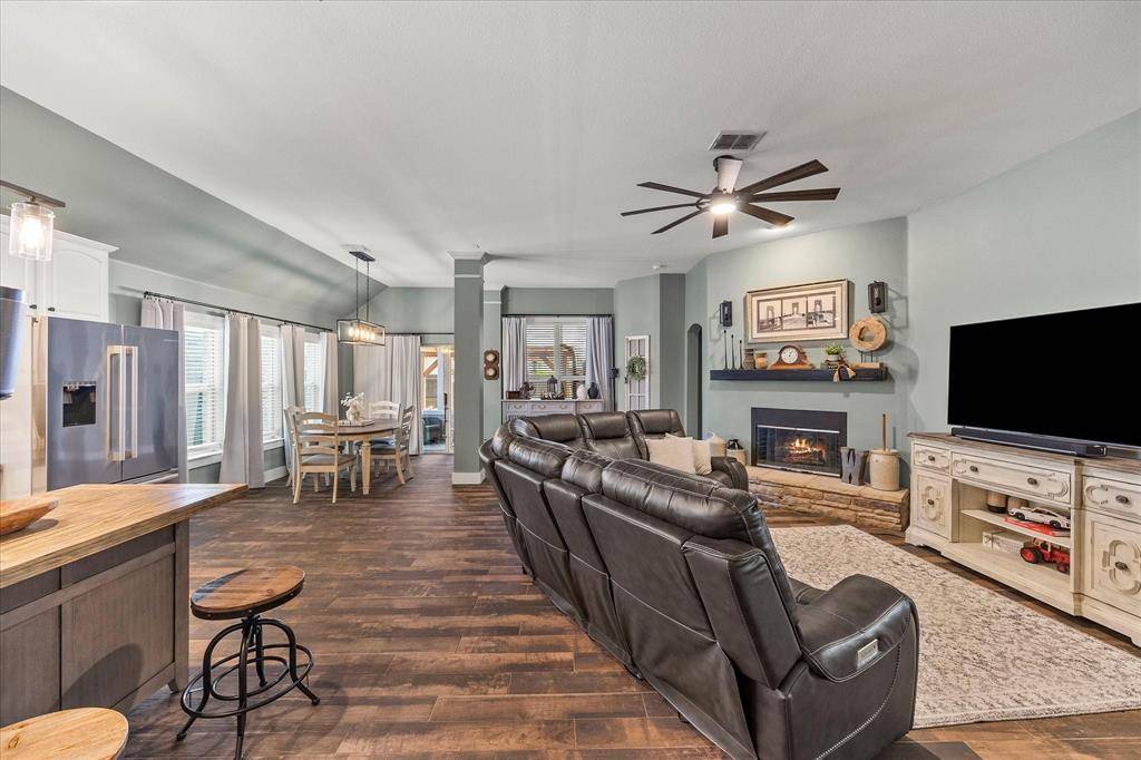 924 Mangrove Drive, Fate, TX 75087