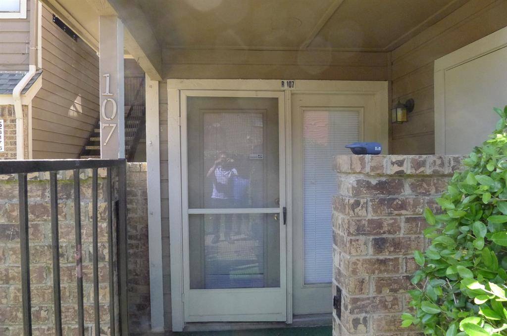 9835 Walnut Street #107, Dallas, TX 75243