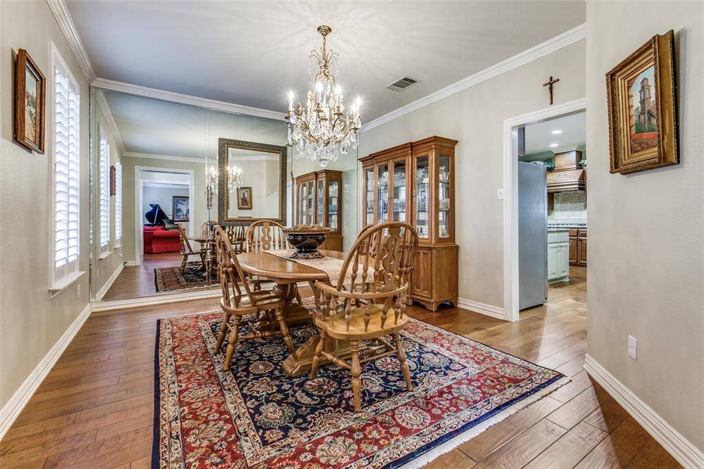 3840 Walden Way, Dallas, TX 75287