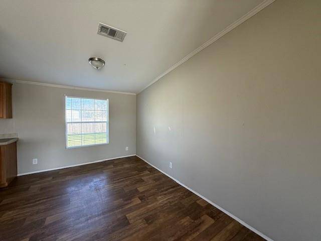 510 W Maple Street, Nocona, TX 76255