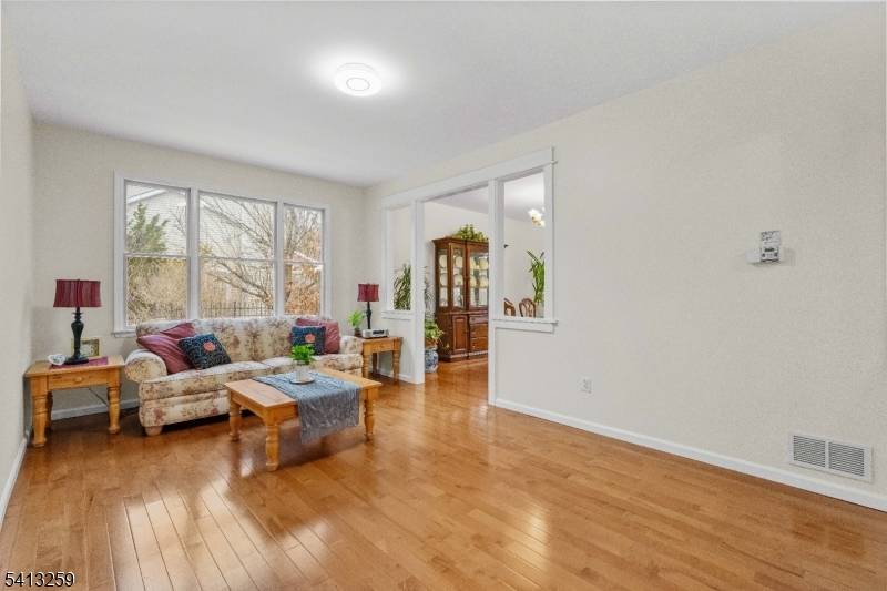 45 Van Zandt Dr, Hillsborough Twp., NJ 08844