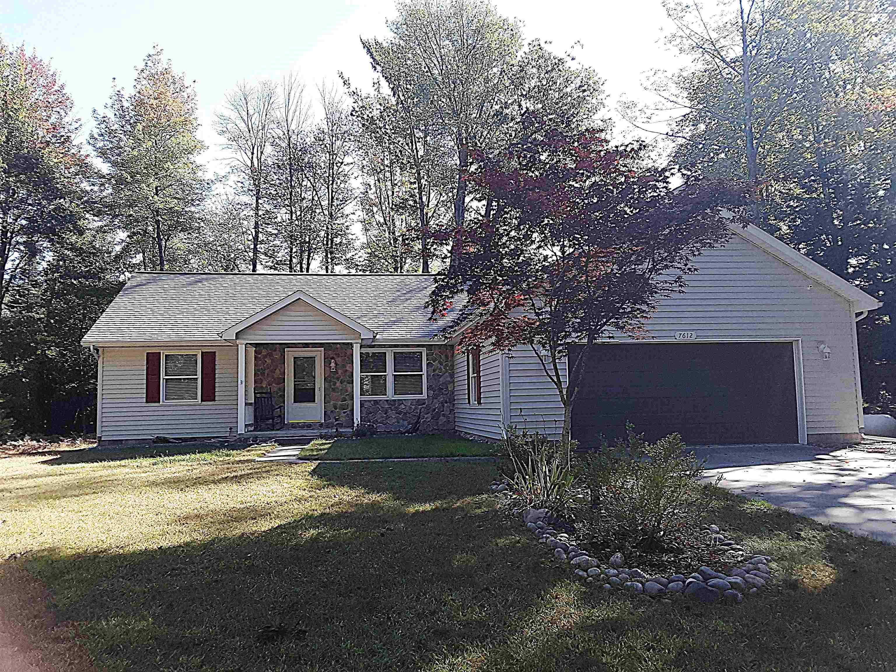 7612 Huntington DR, Oscoda Twp, MI 48750