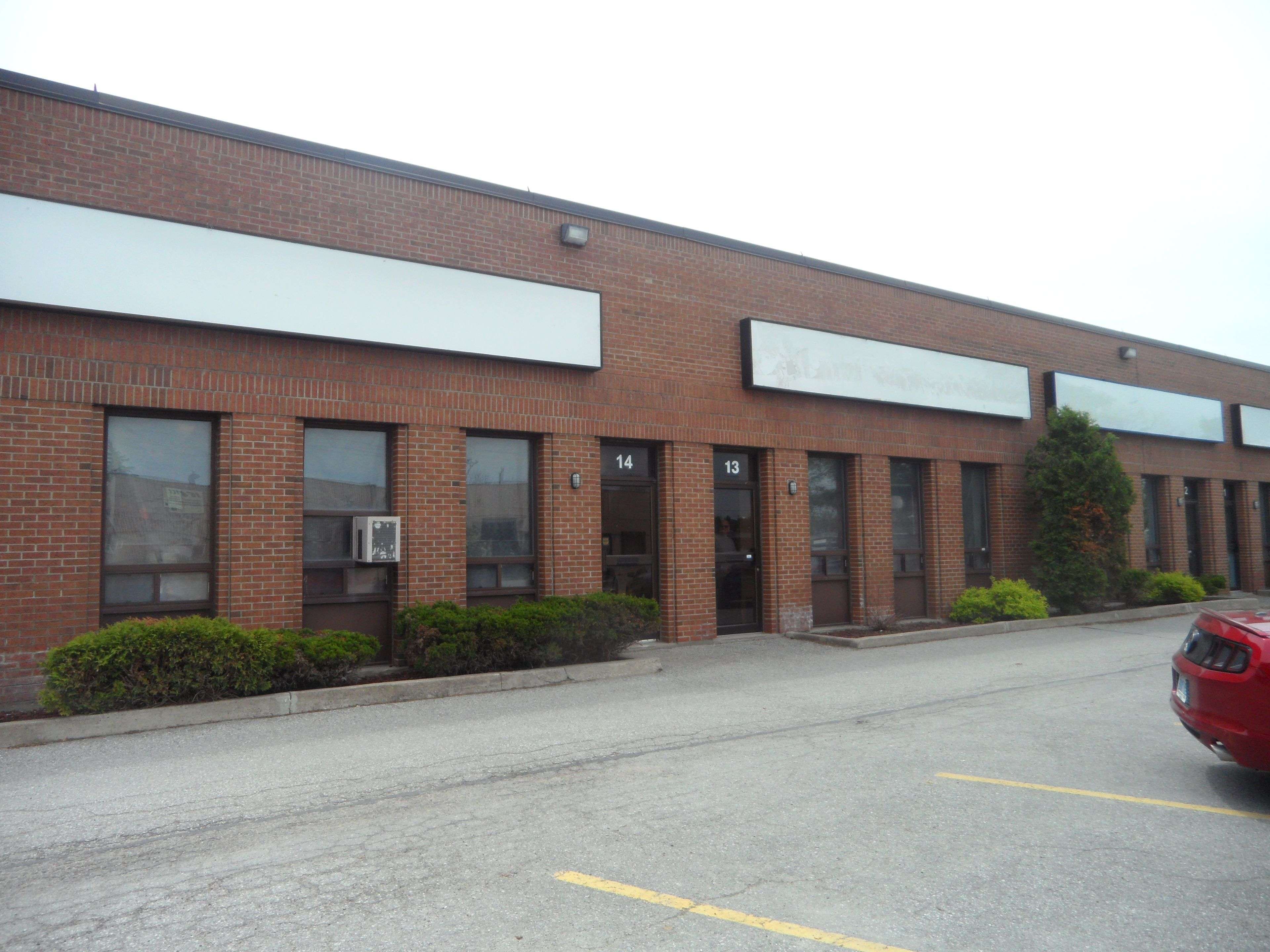 33 ALLIANCE BLVD #13, Barrie, ON L4M 5K2