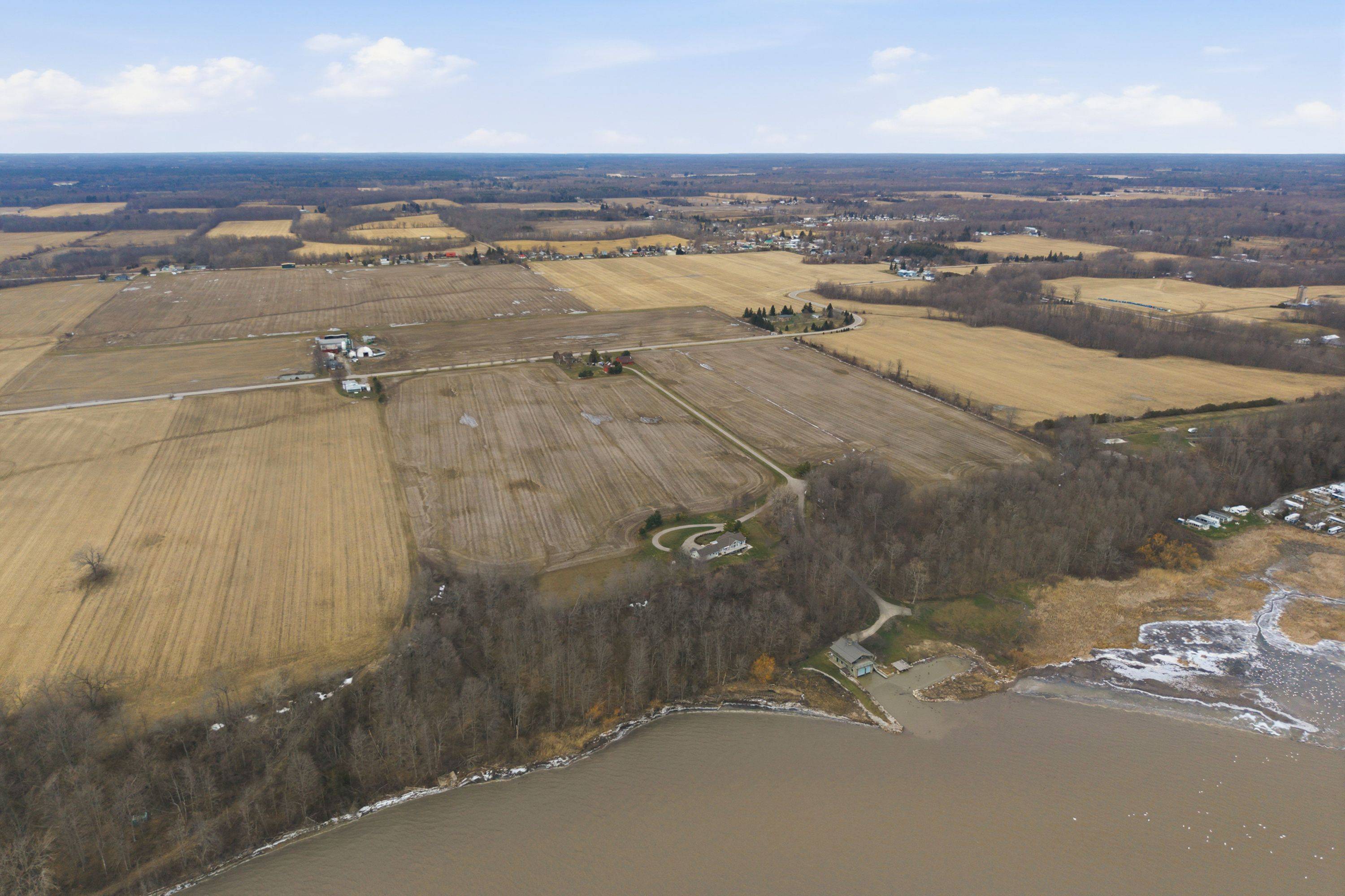 648 FRONT RD, Norfolk, ON N0E 1P0