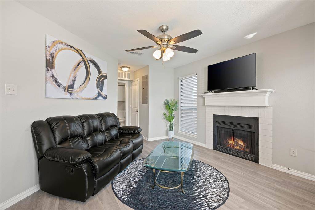 1608 Pecan Chase Circle #19, Arlington, TX 76012