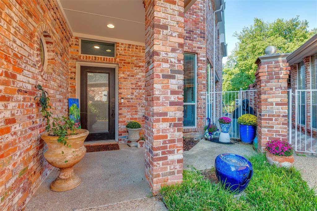 529 Lochngreen Trail, Arlington, TX 76012