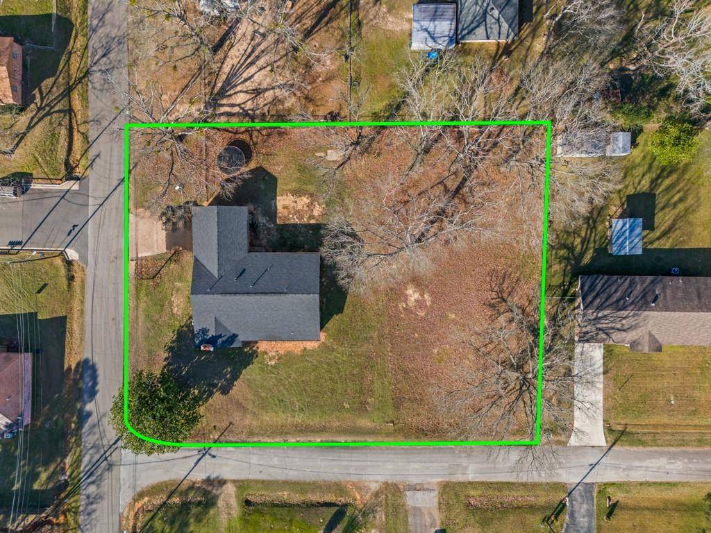 2400 Holly Street, Jacksonville, TX 75766