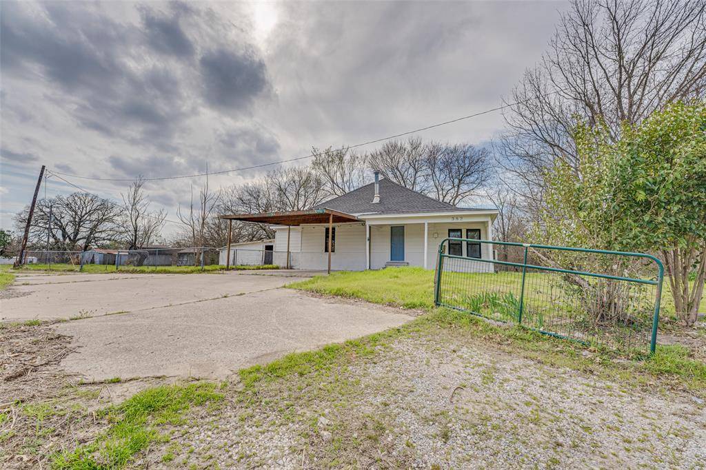 382 County Road 3102, Greenville, TX 75402