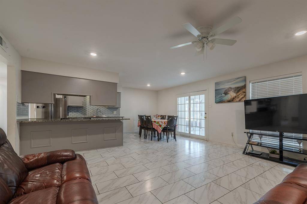 2721 W Oakdale Road, Irving, TX 75060