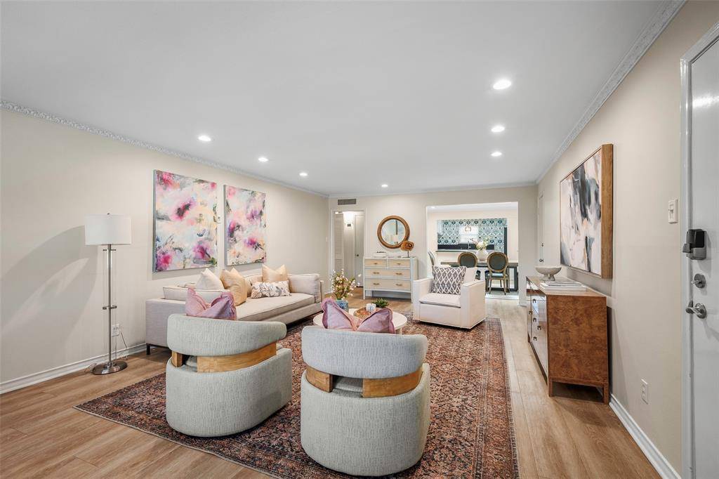 6226 Bandera Avenue #C, Dallas, TX 75225