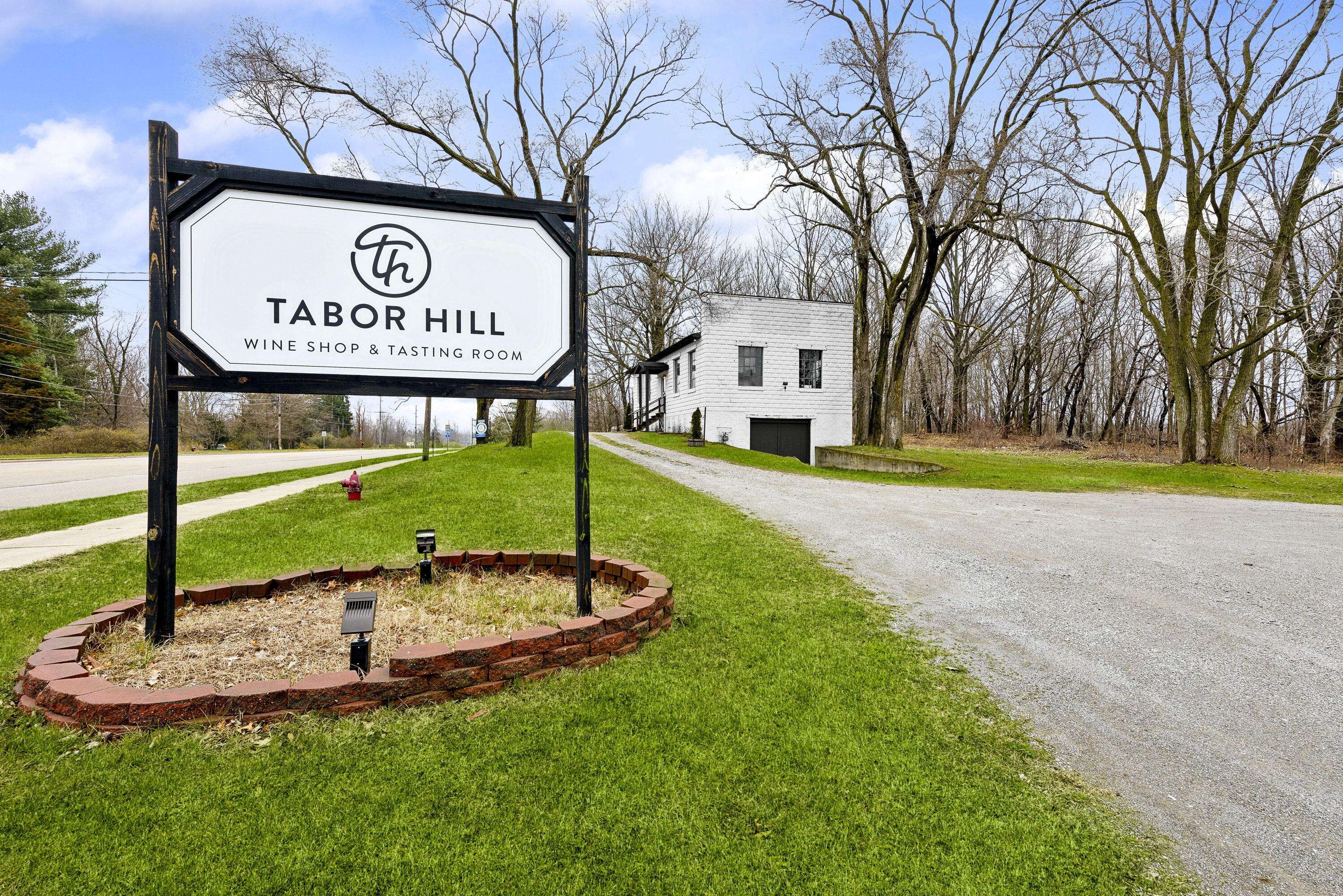 10243 Red Arrow HWY, Bridgman City, MI 49106