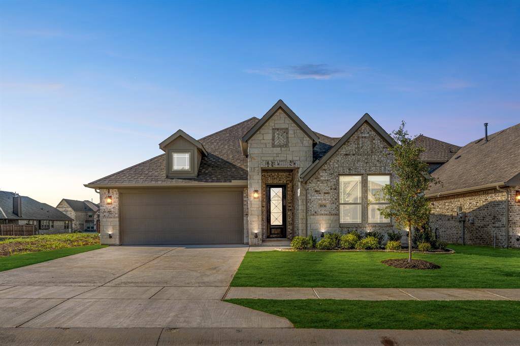 1036 Snowy Owl Drive, Alvarado, TX 76009