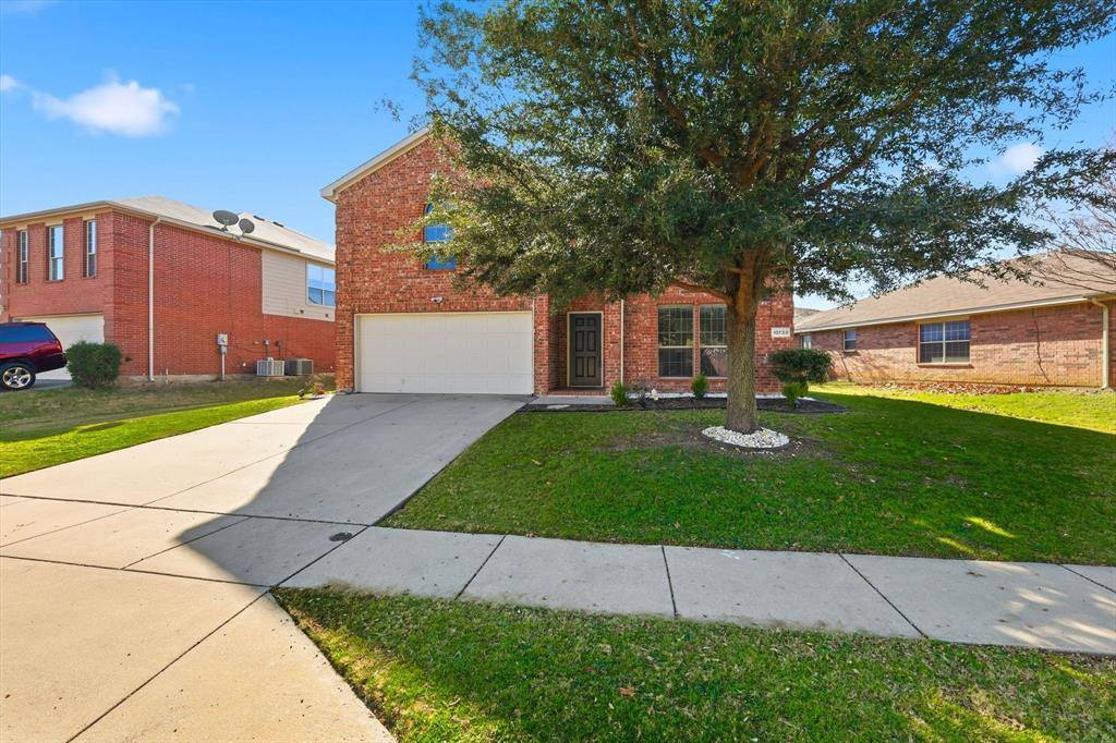 10733 Kittering Trail, Fort Worth, TX 76052