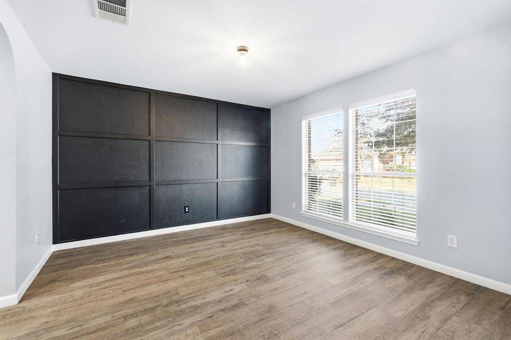 10733 Kittering Trail, Fort Worth, TX 76052