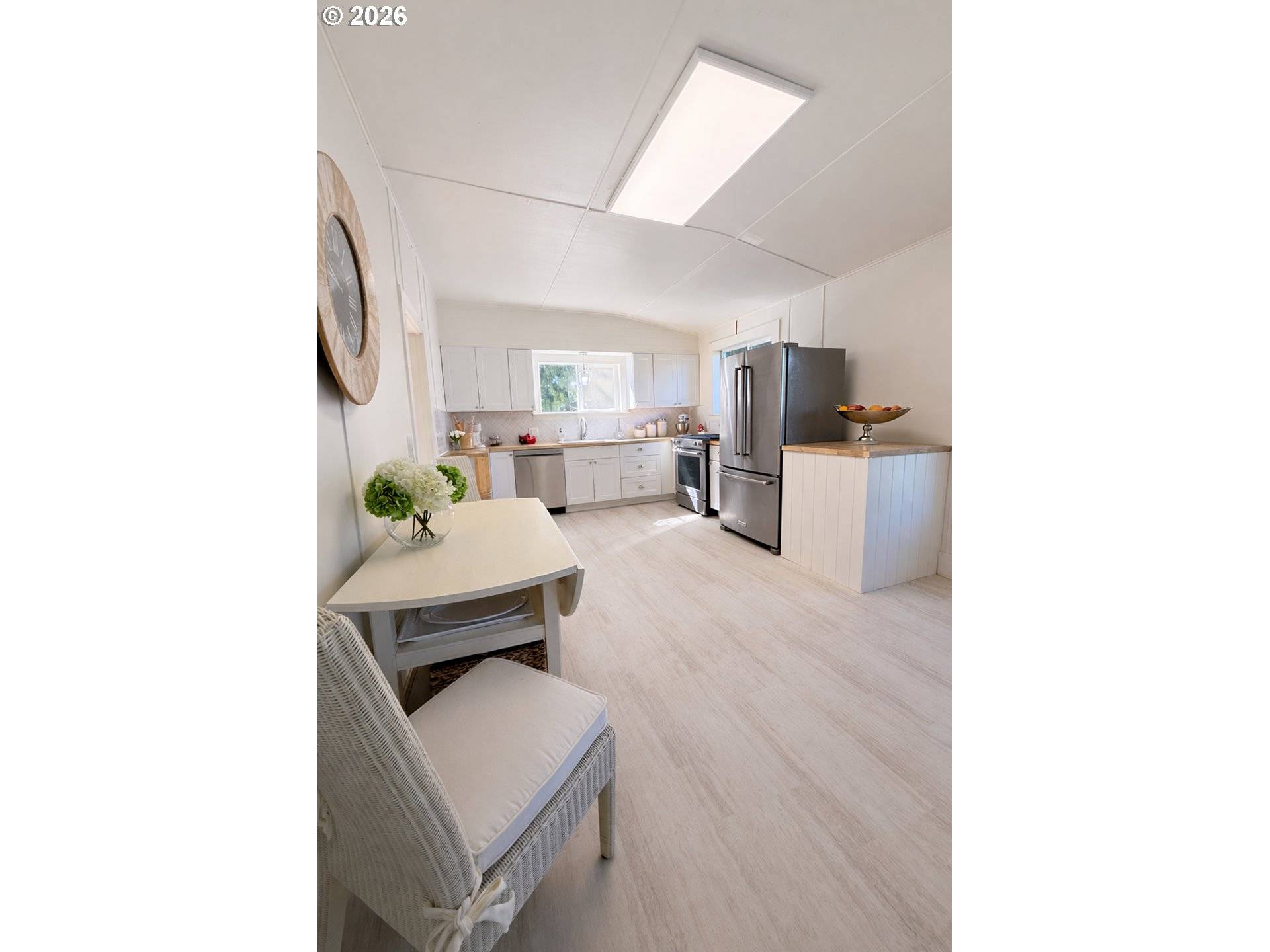 21811 COLE LN, Aurora, OR 97002