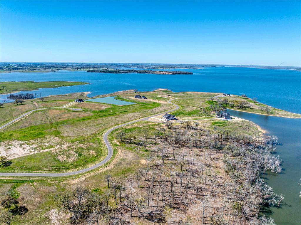 470 Peninsula Drive, Honey Grove, TX 75446