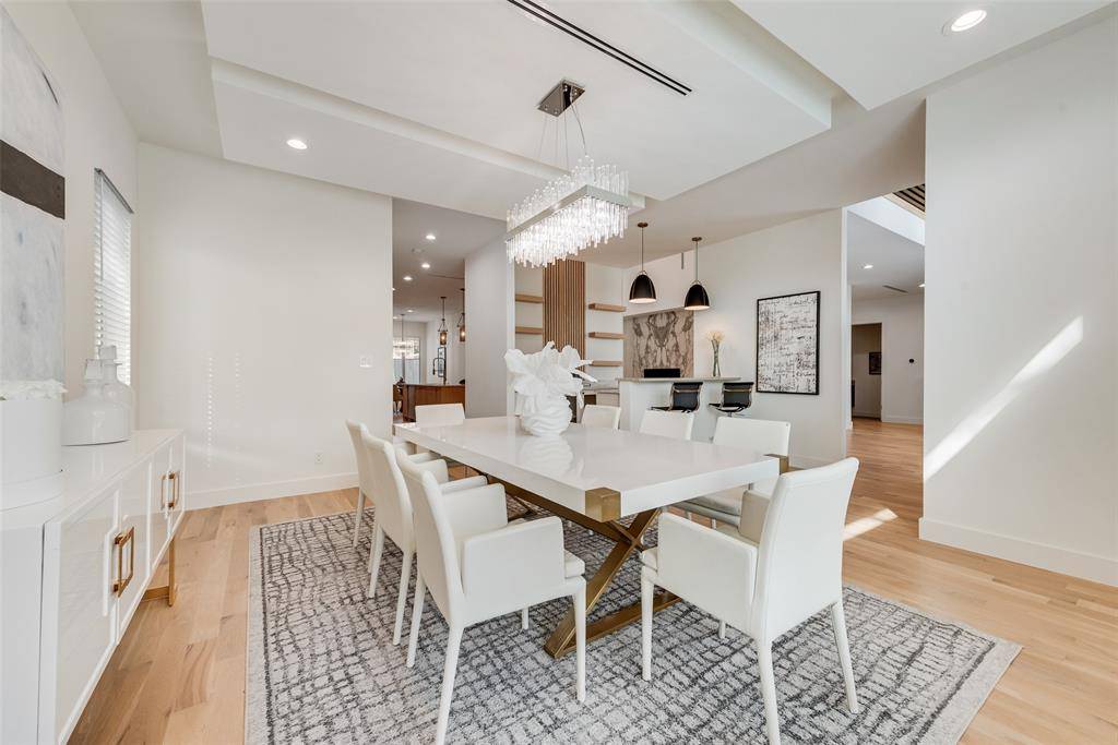 6411 Royal Lane, Dallas, TX 75230