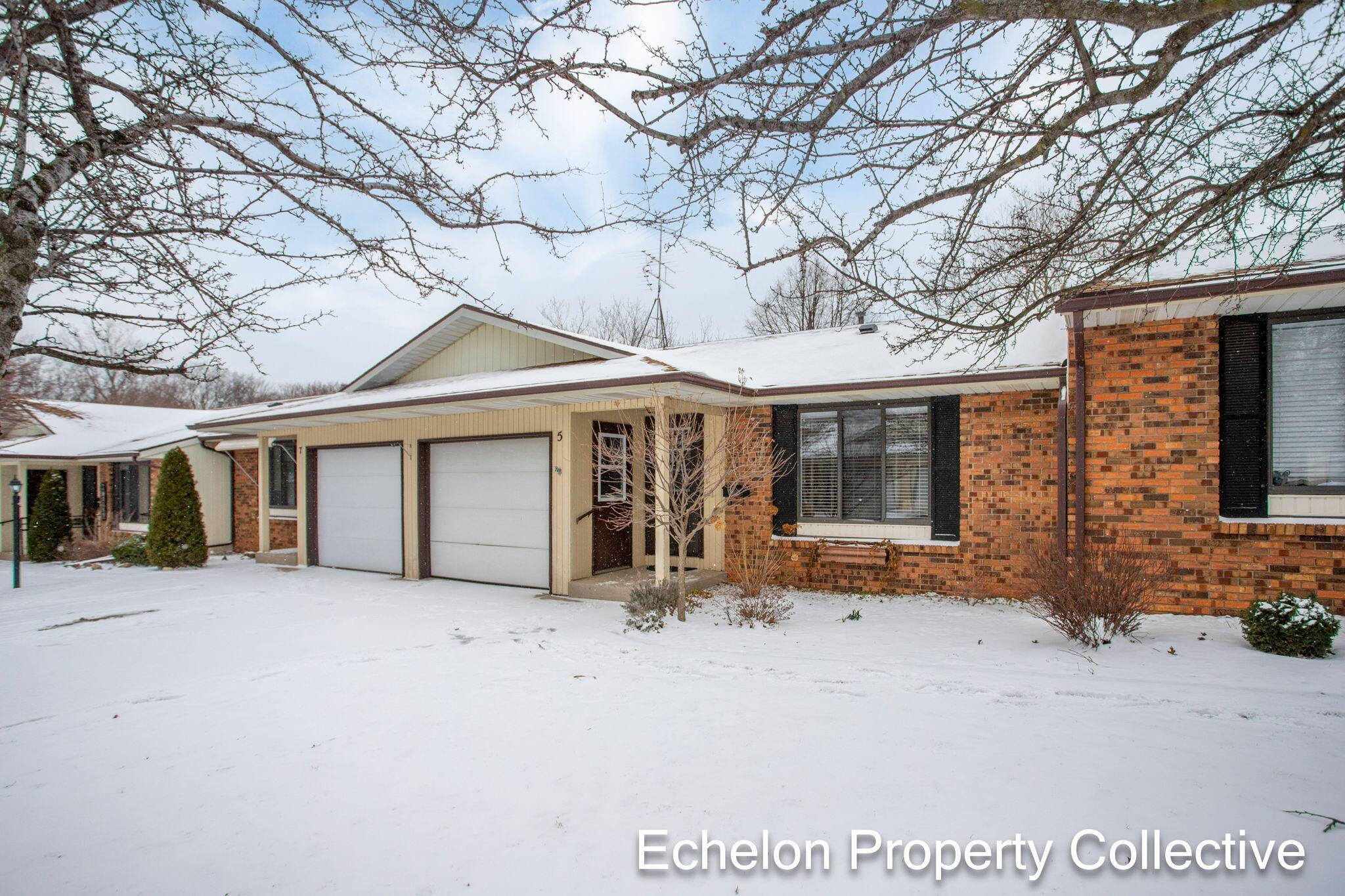 95 Old Mill DR #5, Holland City, MI 49423