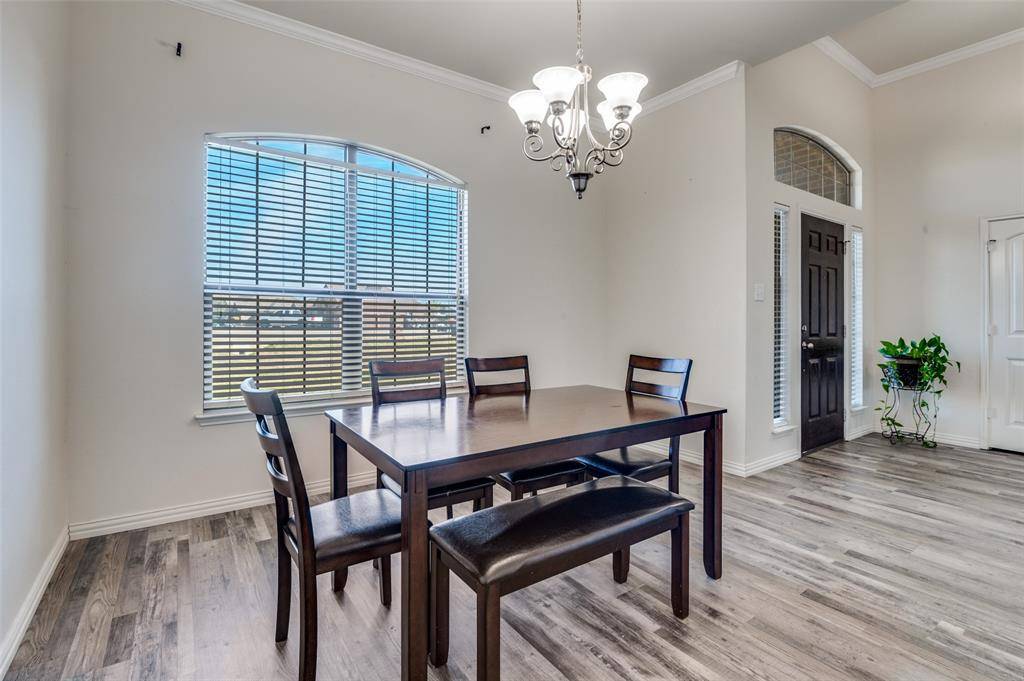 124 Windsor Circle, Waxahachie, TX 75165