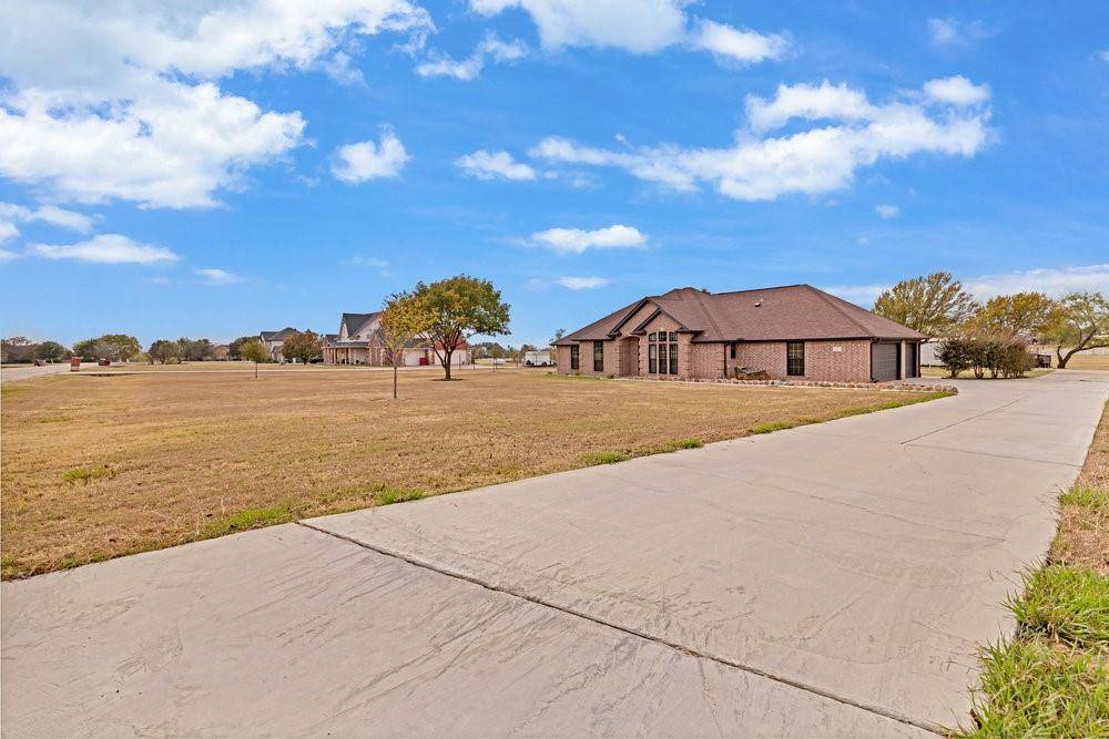 10817 Ridge Country Court, Haslet, TX 76052
