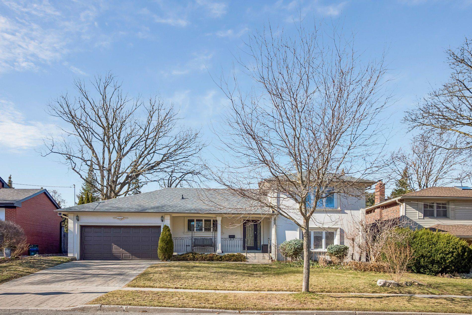 129 Bannatyne DR, Toronto C12, ON M2L 2P5