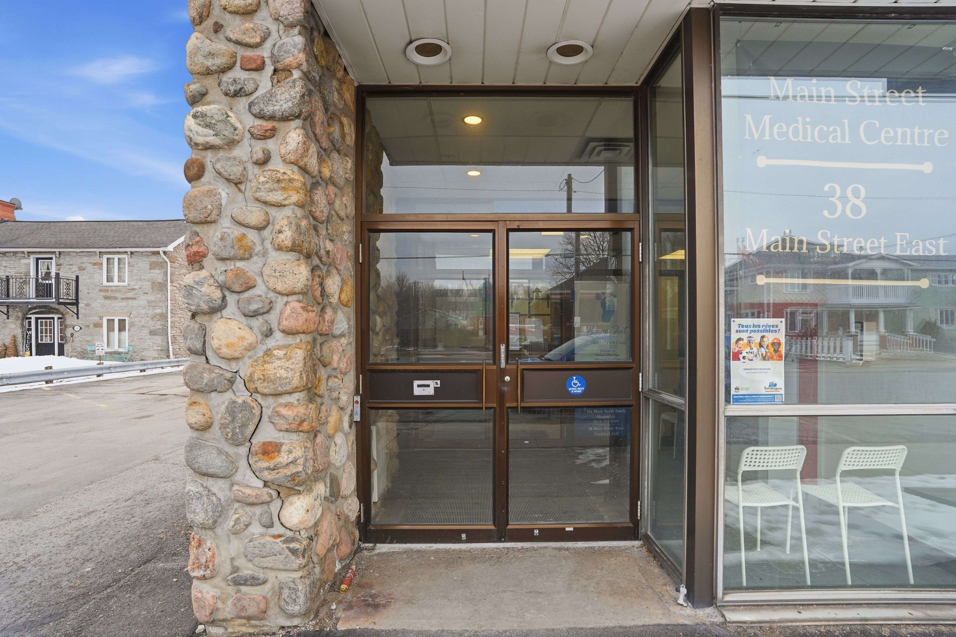 38 Main ST E, Champlain, ON K0B 1R0