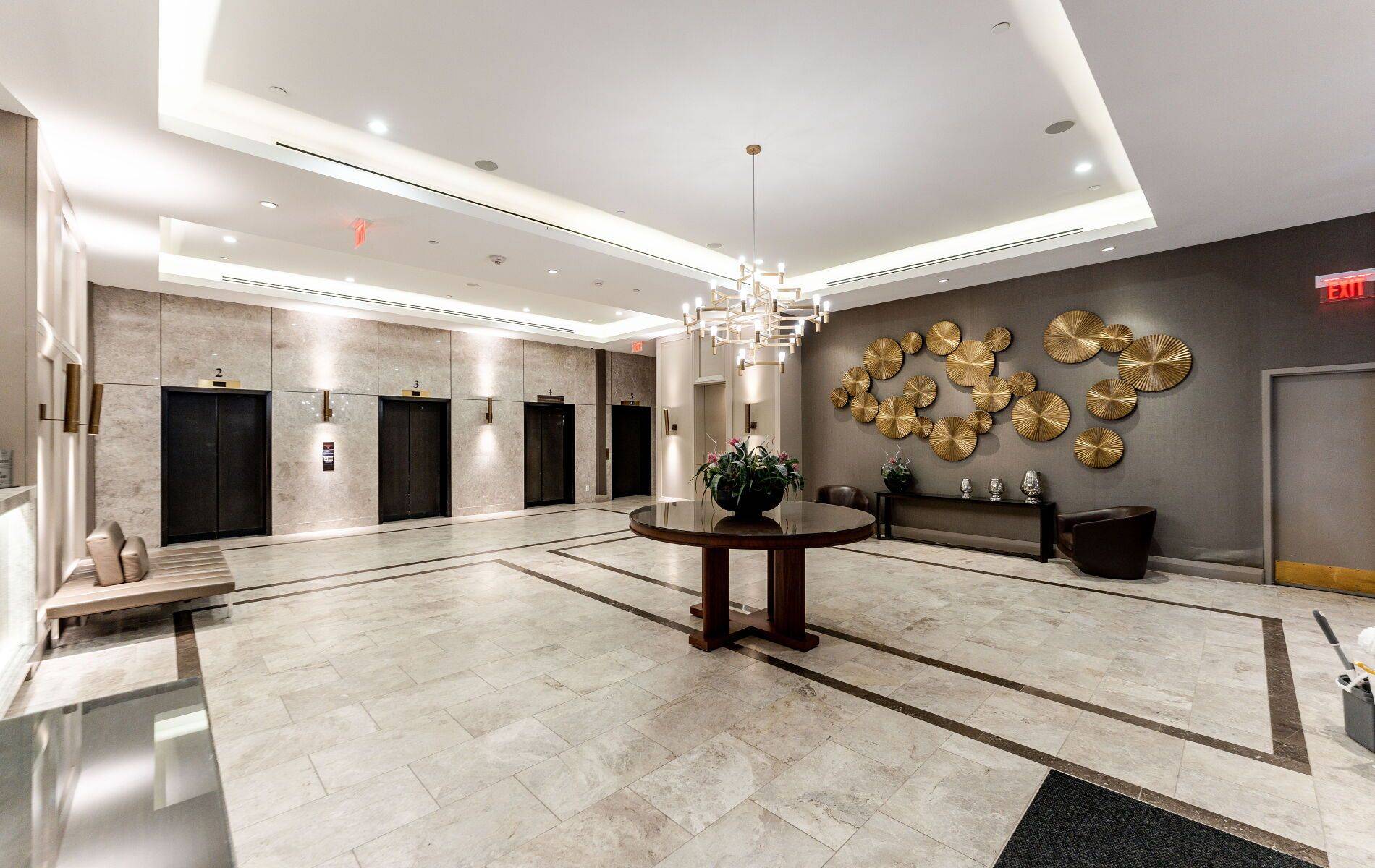 155 Yorkville AVE #2120, Toronto C02, ON M5R 1C4