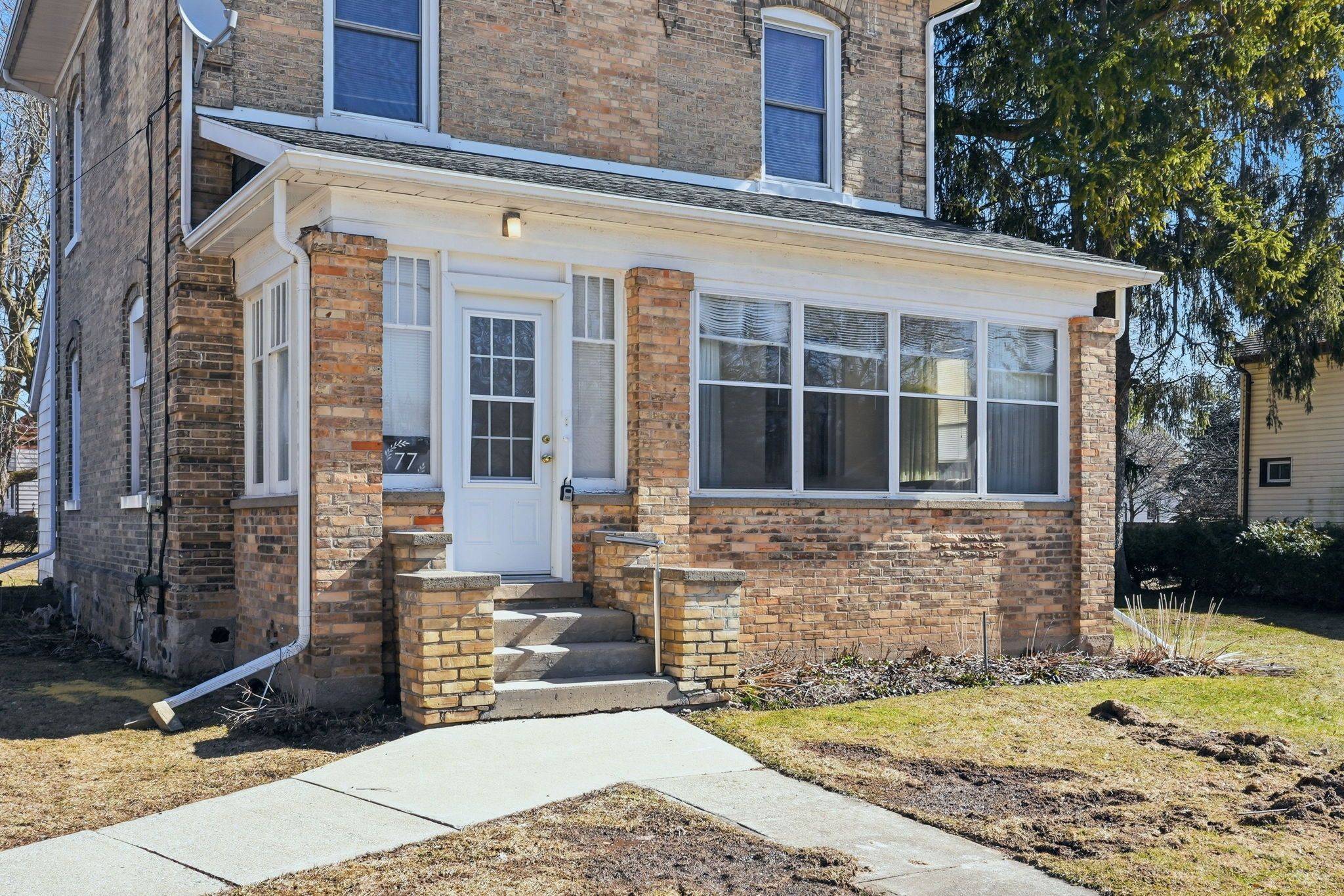 77 King ST S, Minto, ON N0G 1Z0