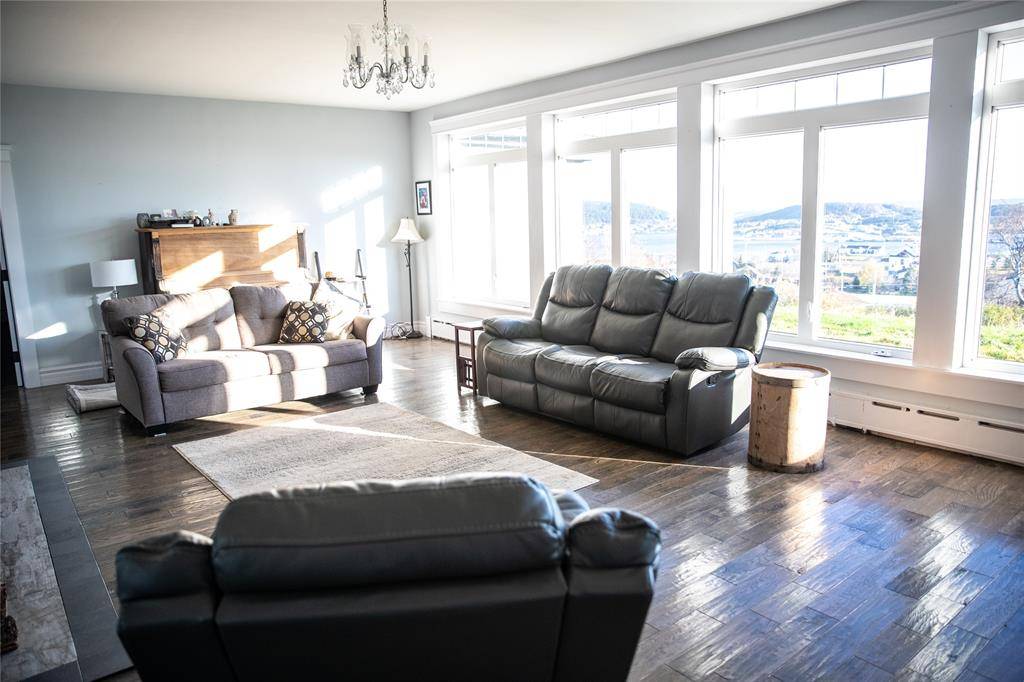 15 Starigan Hill Road, St. Anthony, NL A0K 4S0