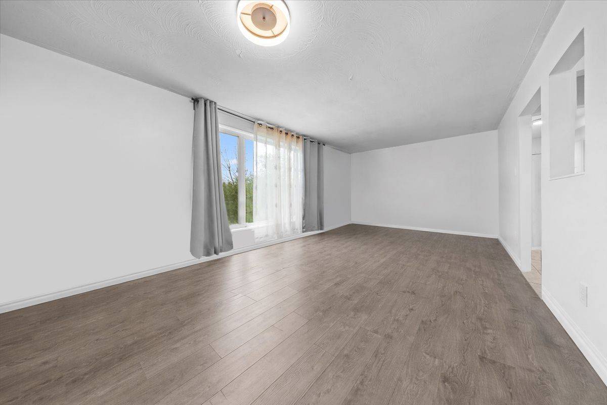 1702 Russell RD #2, Alta Vista And Area, ON K1G 0M9