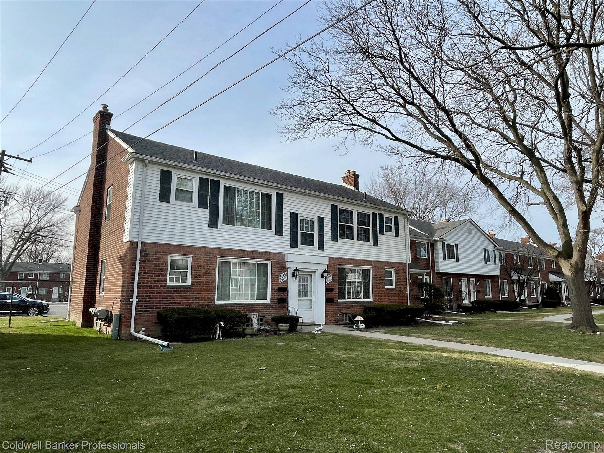 22907 Allen CT, St. Clair Shores, MI 48080