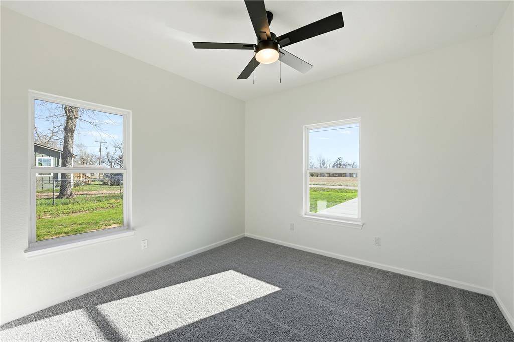 412 E Hunt Street, Bremond, TX 76629