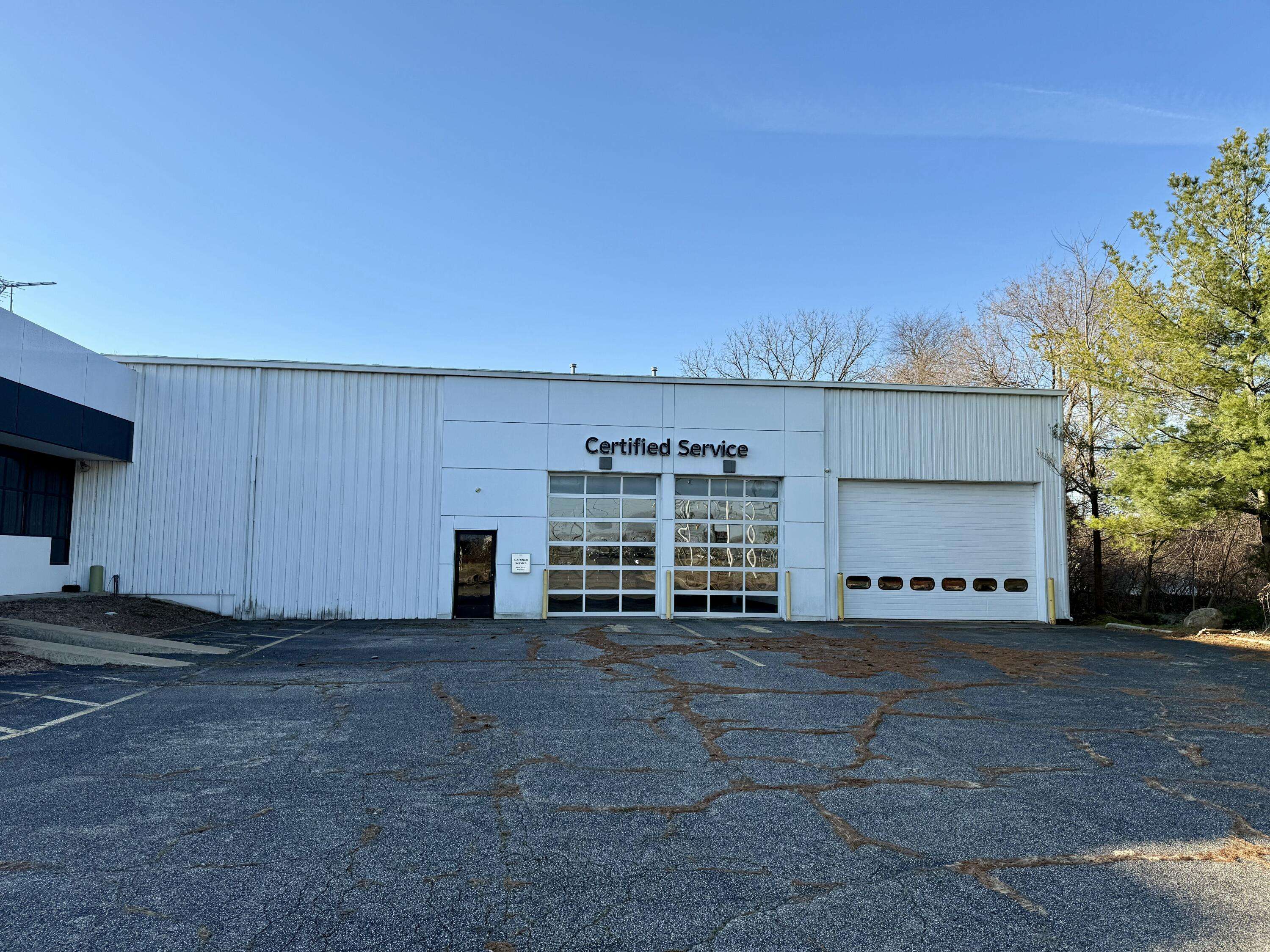 995 W Columbia AVE, Battle Creek City, MI 49015