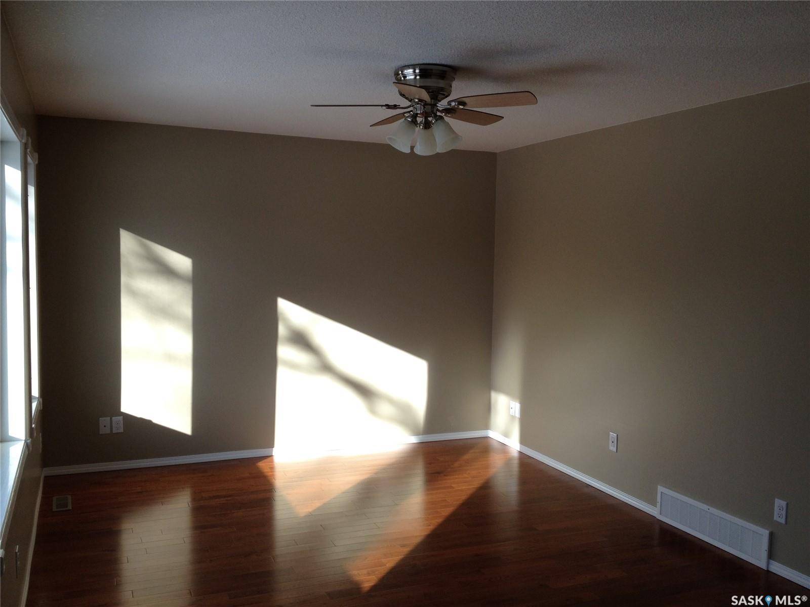 1622 5TH AVENUE N, Regina, SK S4R 0R5