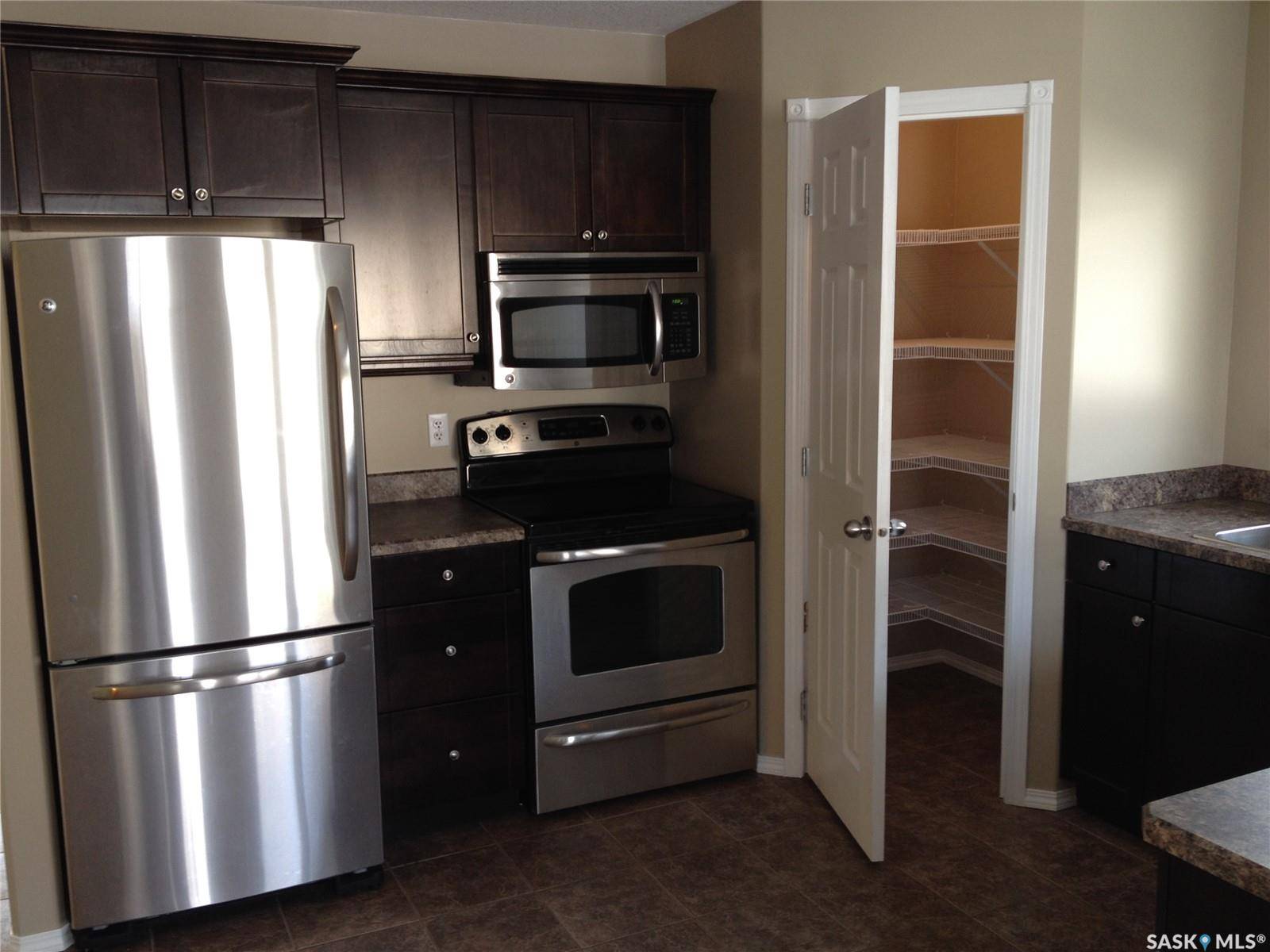 1610 5th AVENUE N, Regina, SK S4R 0R5