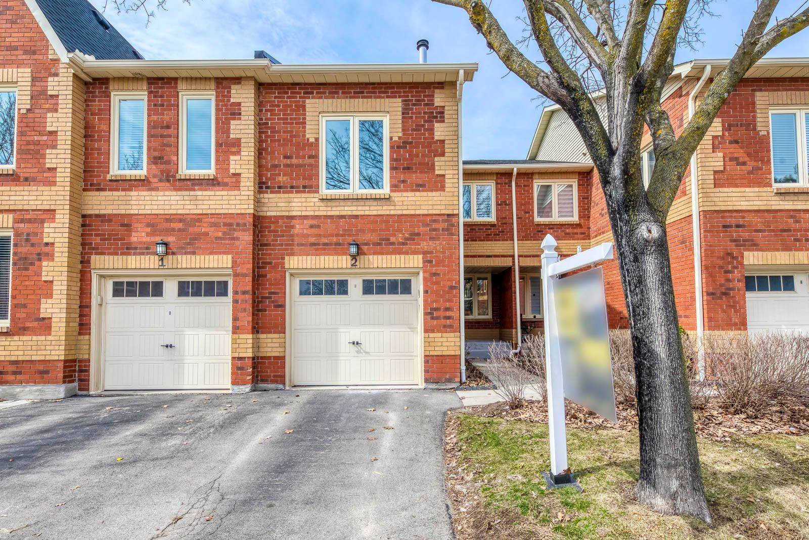 2006 Glenada CRES #2, Oakville, ON L6H 5R9