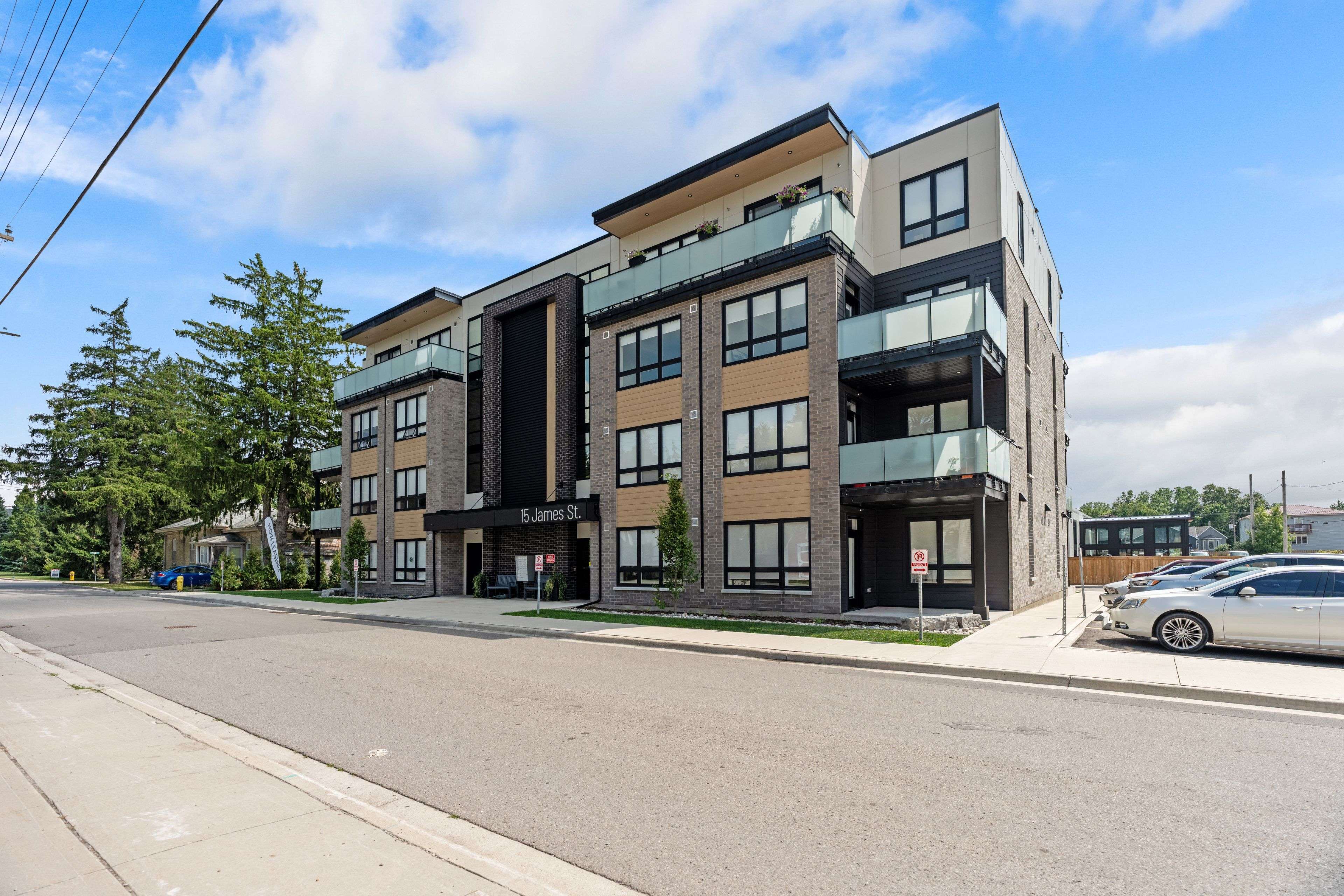 15 James ST #305, South Huron, ON N0M 1S6