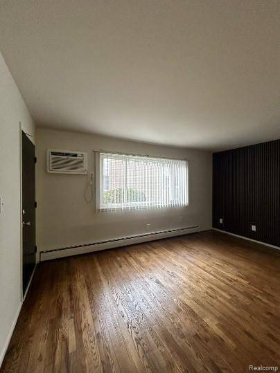 600 Harrison BLVD, Lincoln Park, MI 48146