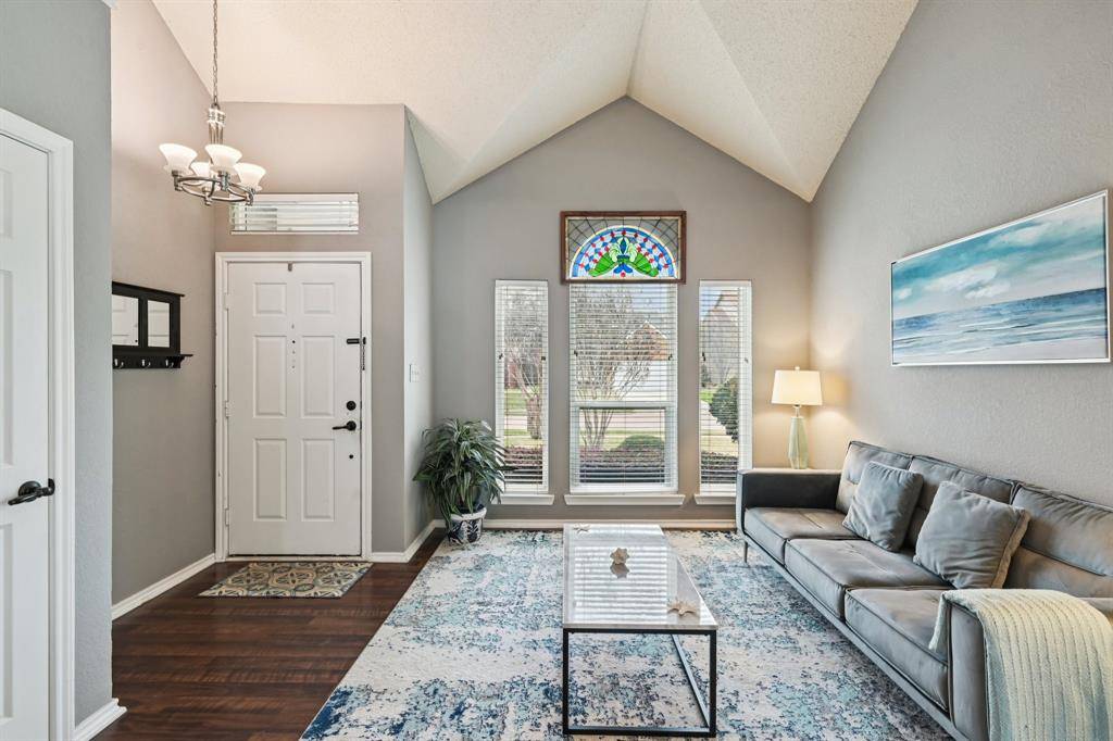 2047 Wanderlust Drive, Lewisville, TX 75067