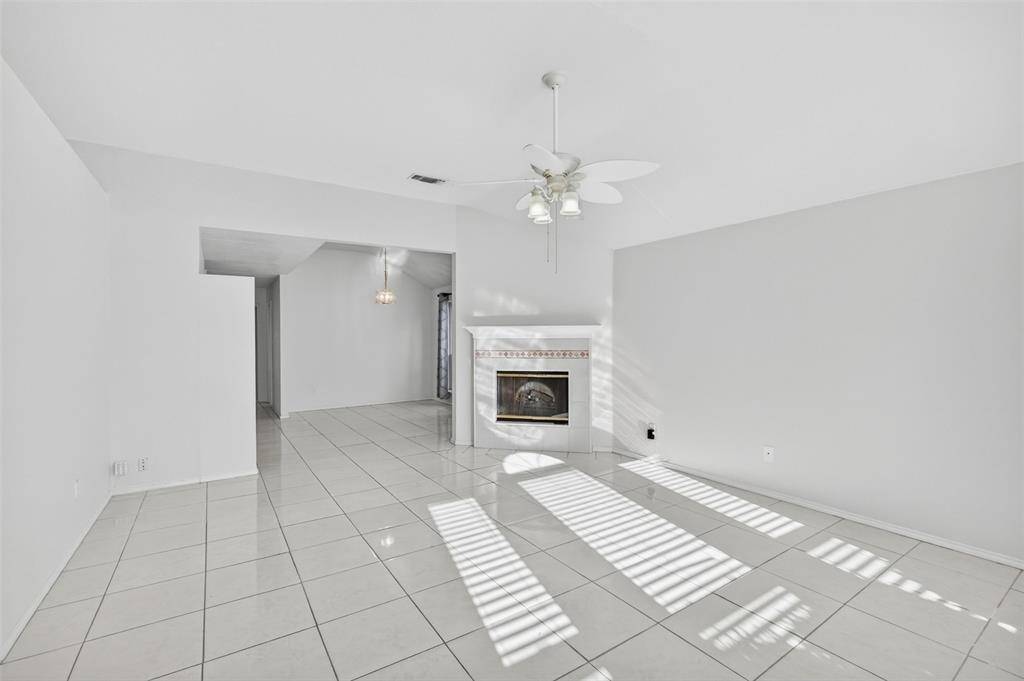 7016 Snowivy Court, Arlington, TX 76001