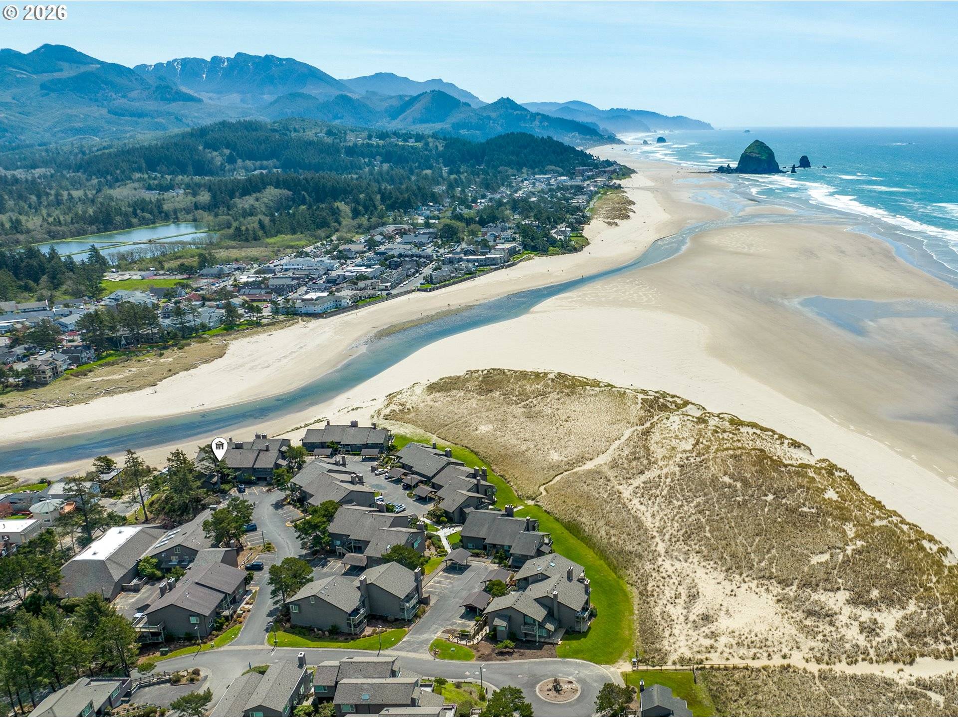 353 N BREAKER POINT DR #353, Cannon Beach, OR 97110