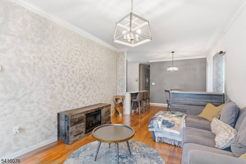 944 Flora St, Elizabeth City, NJ 07201