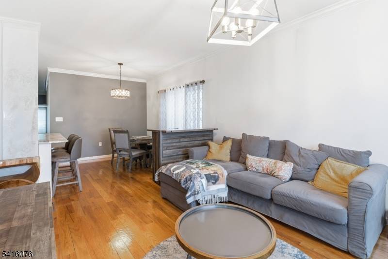 944 Flora St, Elizabeth City, NJ 07201