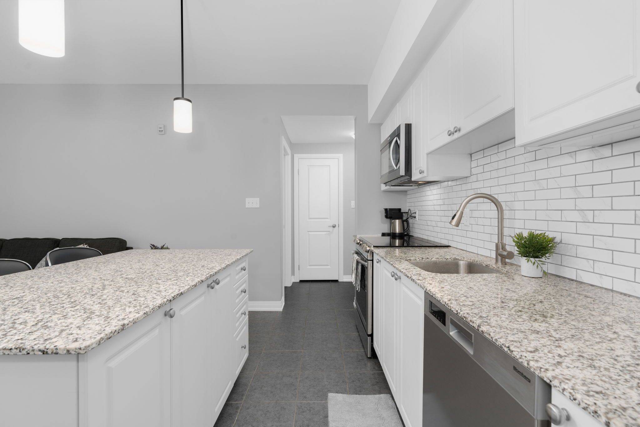 300 ESSA RD #309, Barrie, ON L9J 0B9