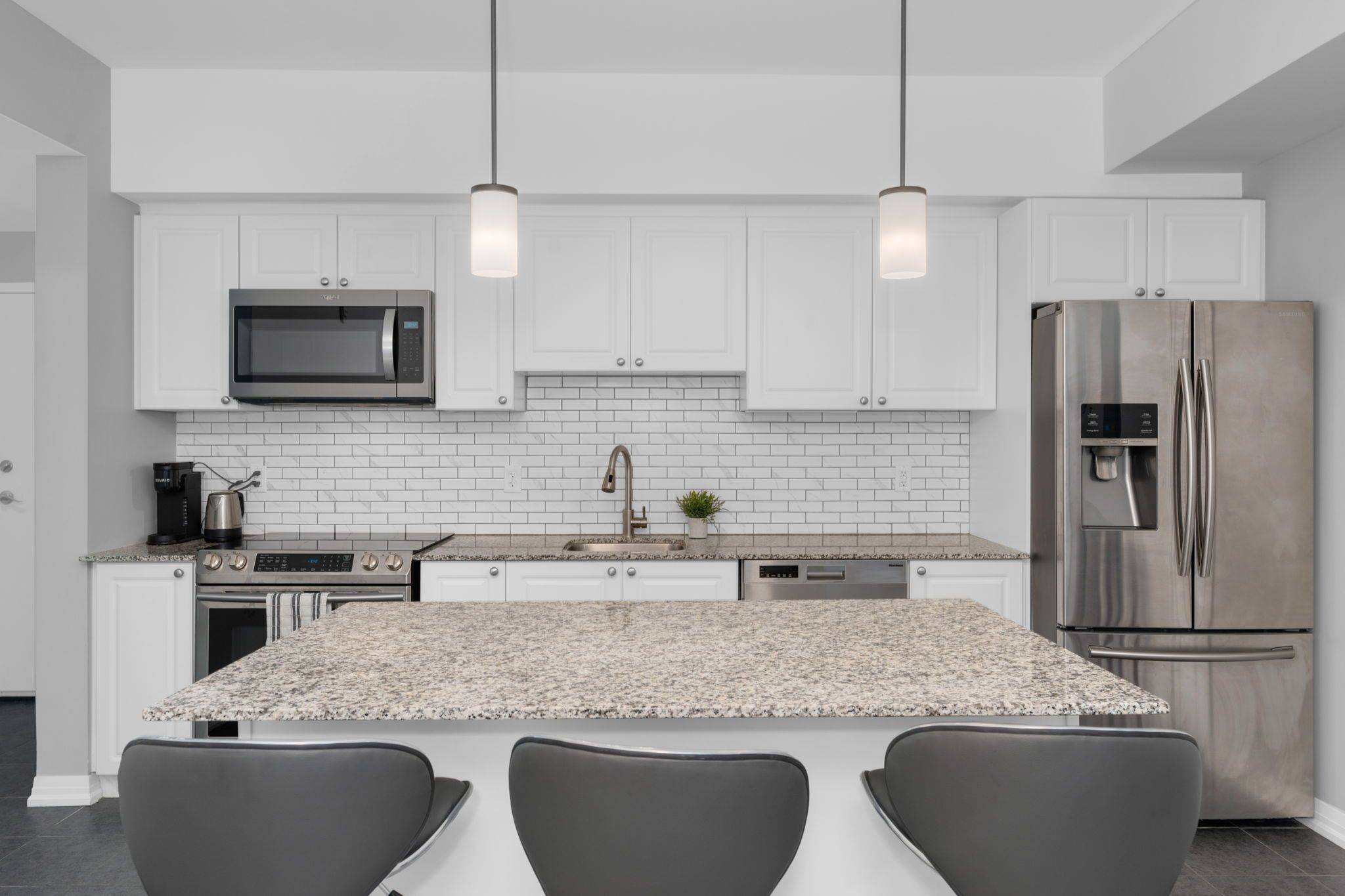 300 ESSA RD #309, Barrie, ON L9J 0B9