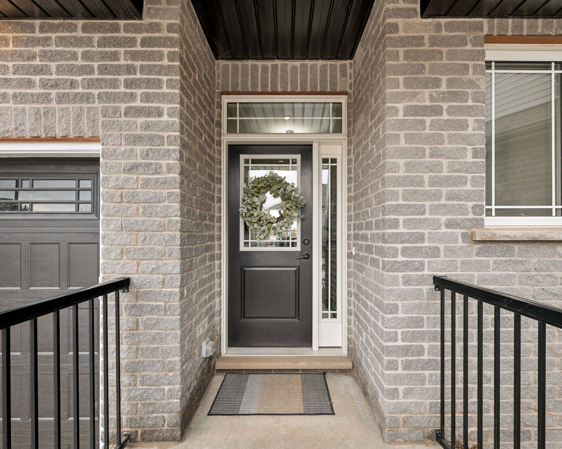 10 Sparrow CRES, East Luther Grand Valley, ON L9W 0R7