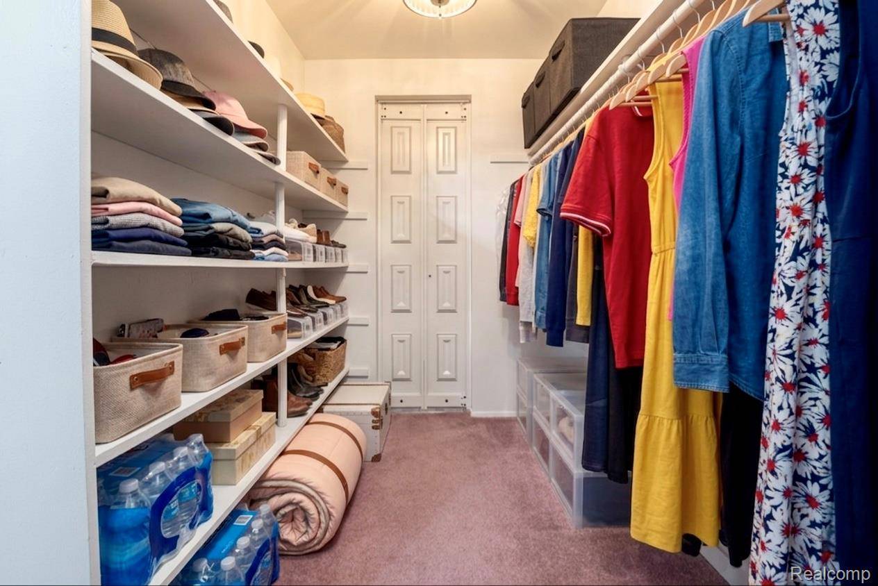 29876 City Center DR #4, Warren, MI 48093