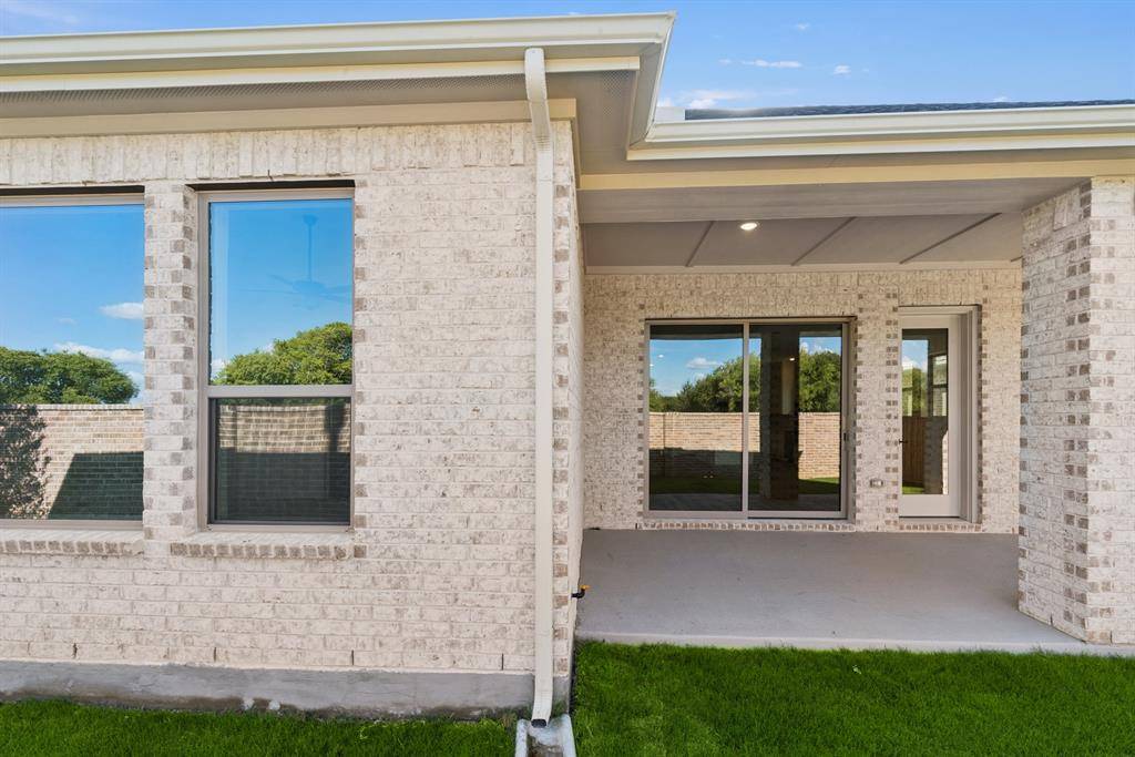 606 Long Trail, Mansfield, TX 76063
