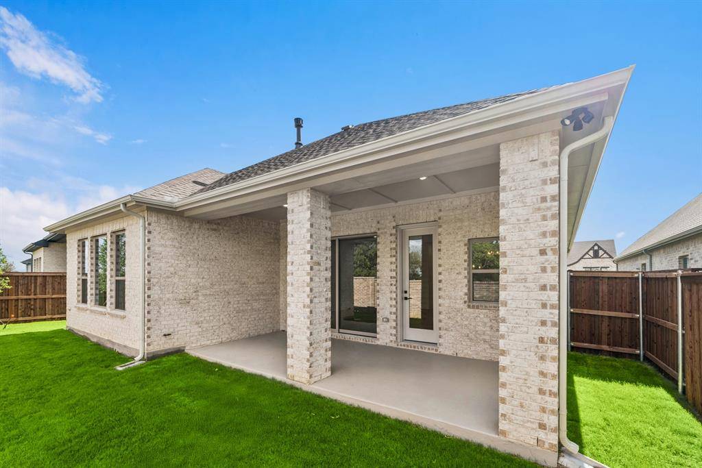 606 Long Trail, Mansfield, TX 76063