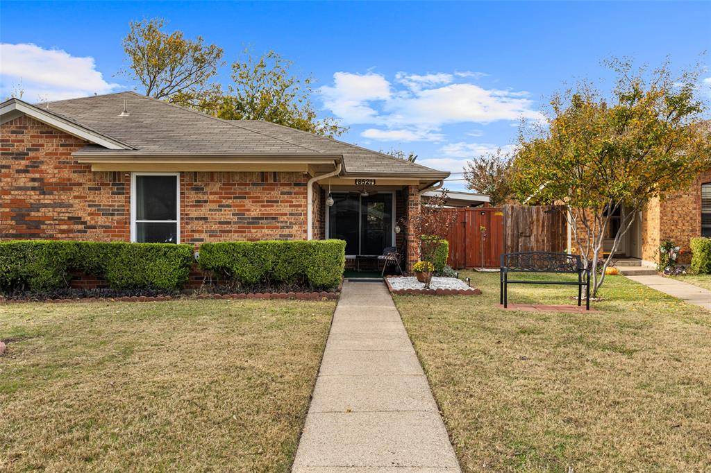 8521 Holly Street, Frisco, TX 75034
